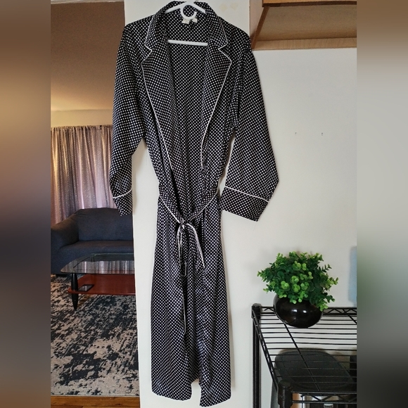 Victoria’s Secret Robe Polka Dots Size L - Picture 1 of 5